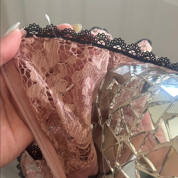 ALEXIS Lace Ruffle Top - Pink - Picture 6 of 11